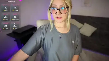 Megan_lu2 webcam stripchat model stream image