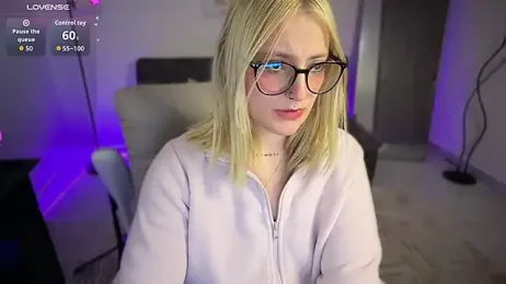 Megan_lu2 webcam stripchat model stream image