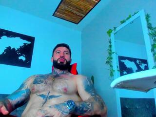 Aless Rose webcam model stream image