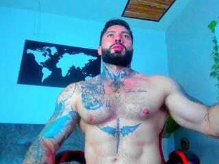 Aless Rose webcam model stream image