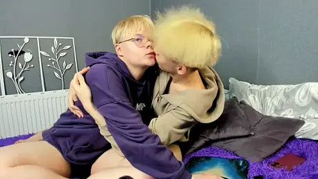 Mark_Brain webcam model stream image