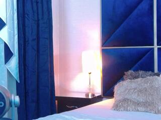 Amber Diamont webcam flirt4free model stream image