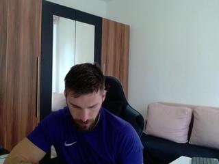 Darius Giles webcam model stream image