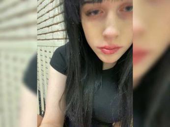 emogirl webcam bongacams model stream image