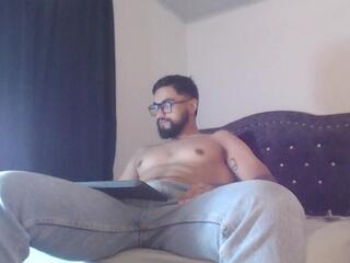 Chrys Harris webcam model stream image