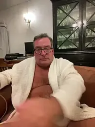 MountJohnXL webcam stripchat model stream image