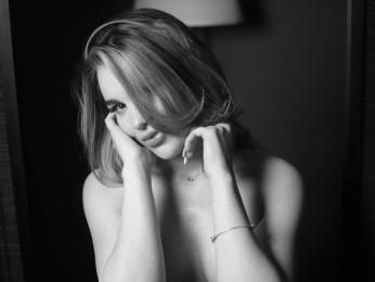 TaisaHepburn webcam model stream image