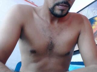 Aaron King webcam model stream image