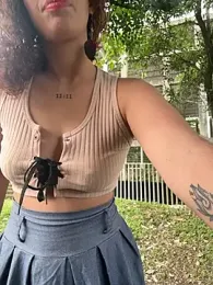 roxyrougee webcam model stream image