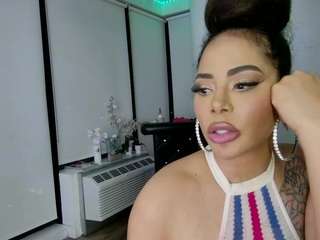 strellakat webcam model stream image