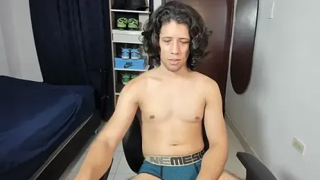 itstonnyX webcam stripchat model stream image