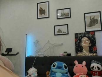 dolly-ll webcam bongacams model stream image