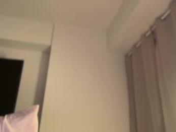 latinella webcam model stream image