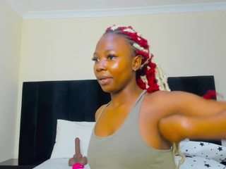 cutie-bootie webcam model stream image