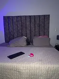 milaivanova webcam model stream image