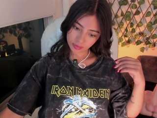 victoria-becker webcam model stream image