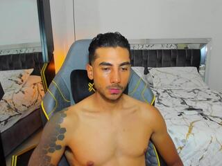 Marc Thompson webcam model stream image