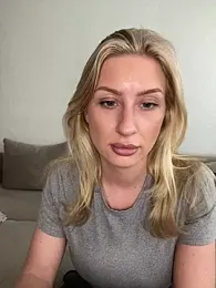 xxBELLExx webcam stripchat model stream image