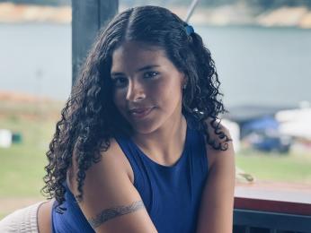 AleGil webcam model stream image