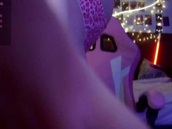 Lulanta webcam model stream image