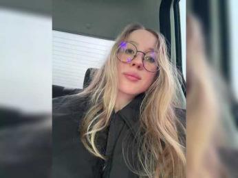 LiiBaby webcam model stream image