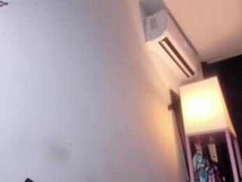 _brysen_ webcam model stream image