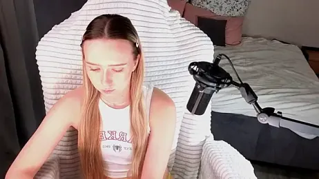 HollisBeckett webcam stripchat model stream image