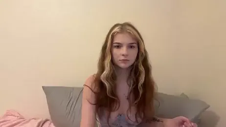 kykybaby4444 webcam model stream image