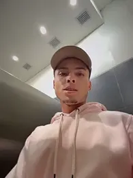 Eros_lee webcam model stream image