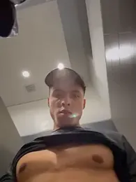 Eros_lee webcam model stream image