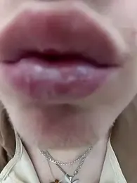 Paradeevich_And webcam model stream image