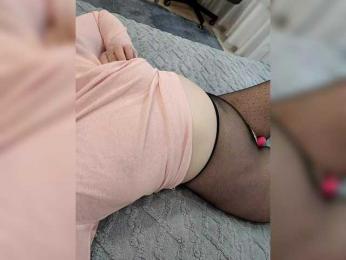 Angelia22 webcam bongacams model stream image