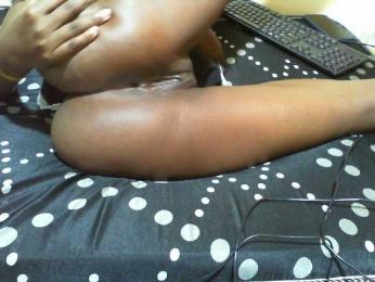 Petitebunni webcam model stream image