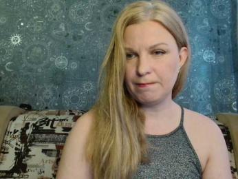 BlondeFox webcam bongacams model stream image
