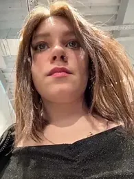 lucy-joy webcam stripchat model stream image