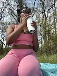 mochakaia webcam model stream image