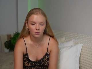urblonde webcam model stream image