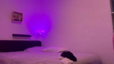 Larafoxok webcam model stream image