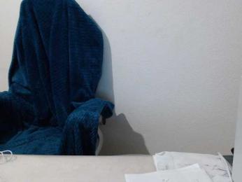 CrazyTitsBest webcam model stream image