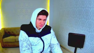 MaxKaidenn webcam cam4 model stream image