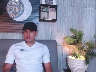 Dan Airen webcam model stream image