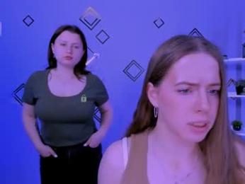 luna_noct webcam model stream image