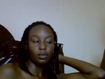 lutino_lovebirds webcam model stream image