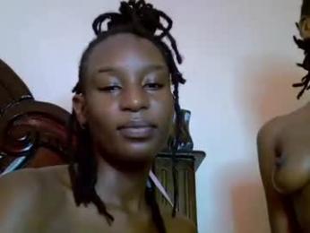 lutino_lovebirds webcam model stream image