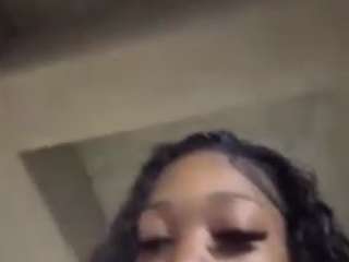 misskellyy webcam camsoda model stream image