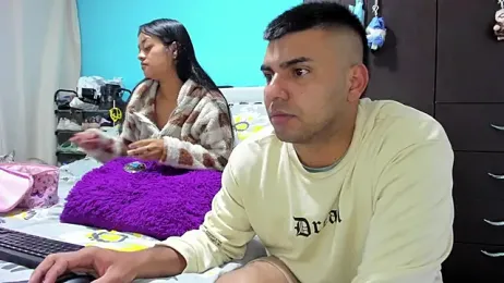 LazyandSniffer28 webcam model stream image