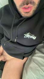 Lucky23xl webcam model stream image