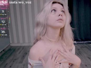 wo_voz webcam bongacams model stream image