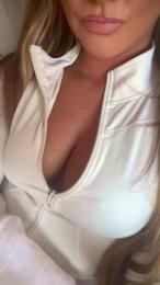 Luciouslocks93 webcam model stream image