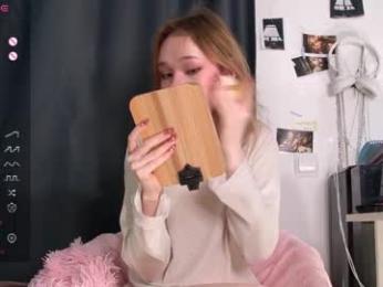 caramelangels webcam chaturbate model stream image